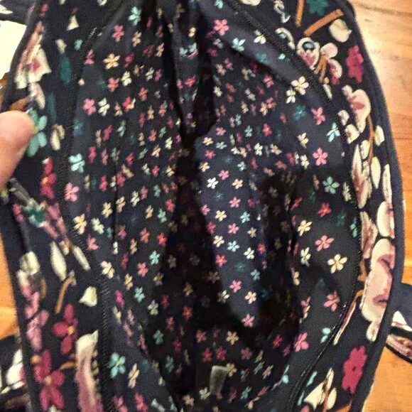 Vera Bradley Iconic Kingston Garden Tote, 14" x 11" - Picture 11 of 12